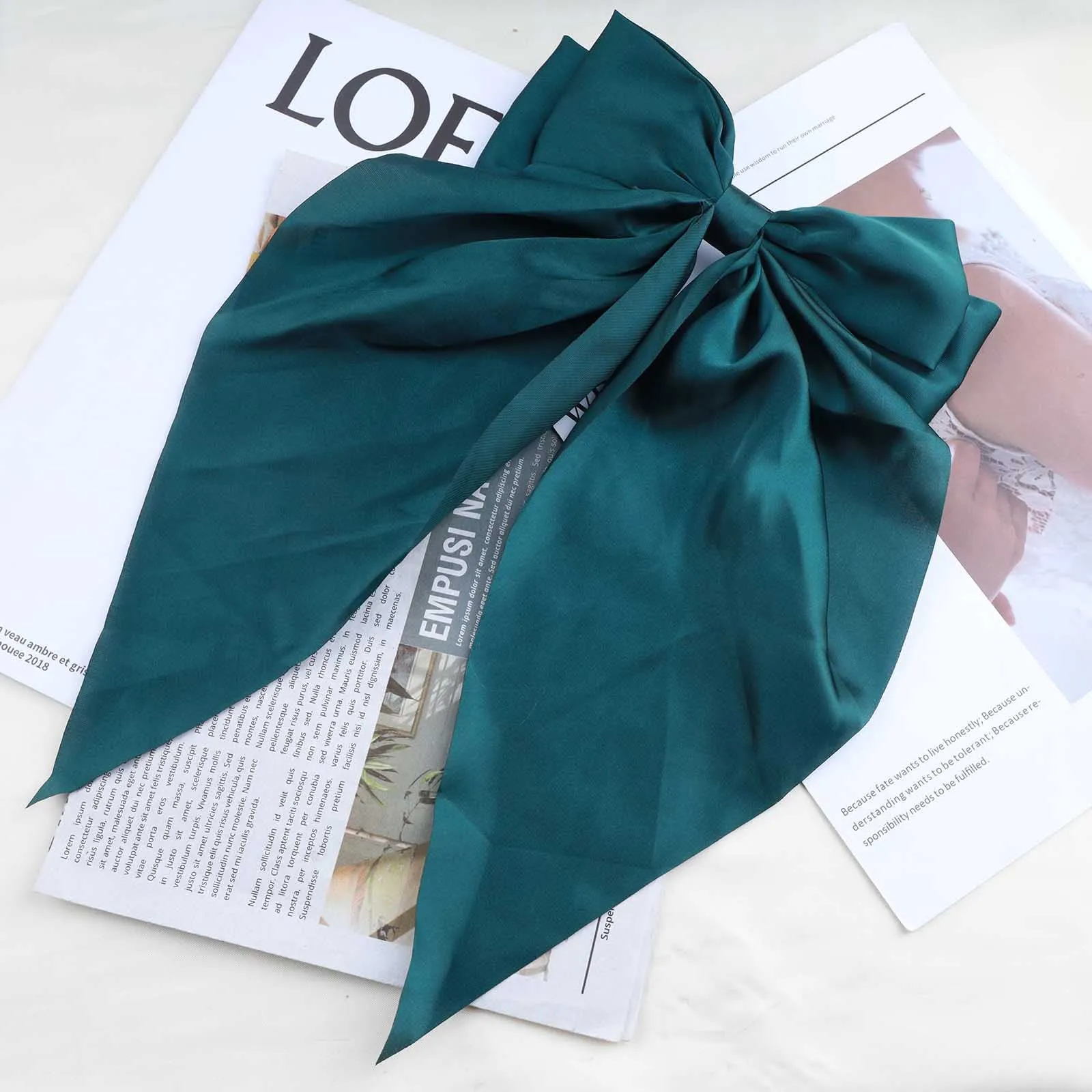 Andelaisi Vintage Silk Bow Hair Clips Green Bowknot Hair Barrettes Long Tail Silk Bow Hair Clip Barrette Large Bow Hair Accessories French Bowknot Clip Headpiece for Women and Girls Headdress (Green)