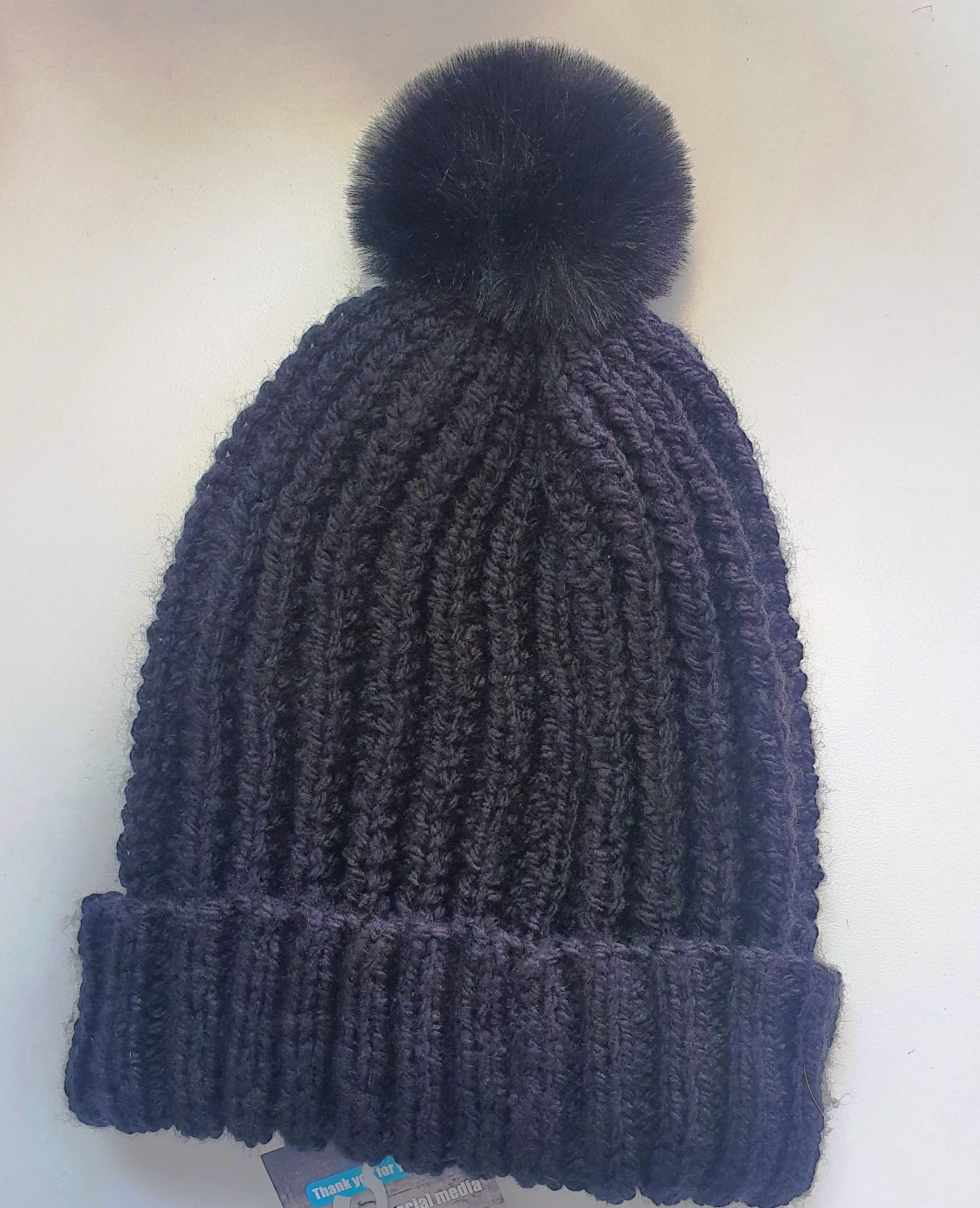 ATHLU Ladies Beanies - Tossles