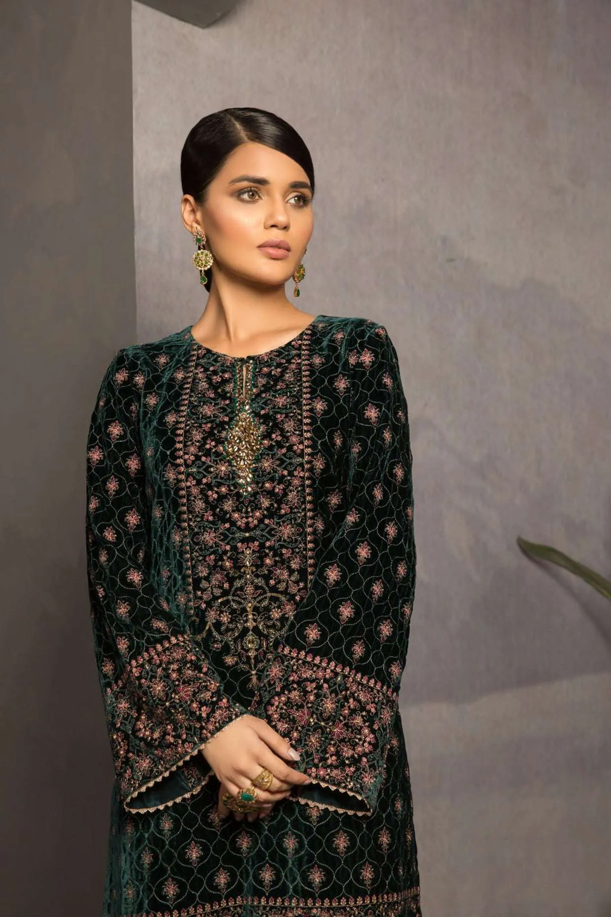 EMBROIDERED 2PC DRESS VELVET WITH JAMAWAR TROUSER (ROYAL GREEN)-EZ209