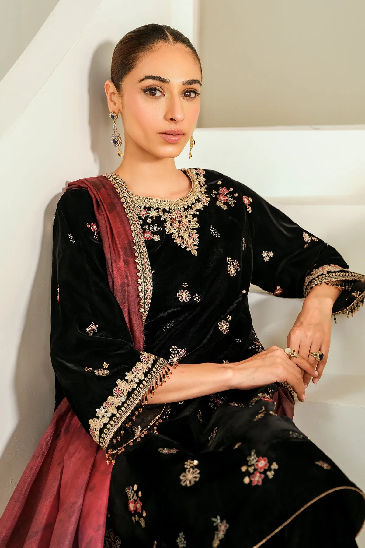 EMBROIDERED VELVET SF-746