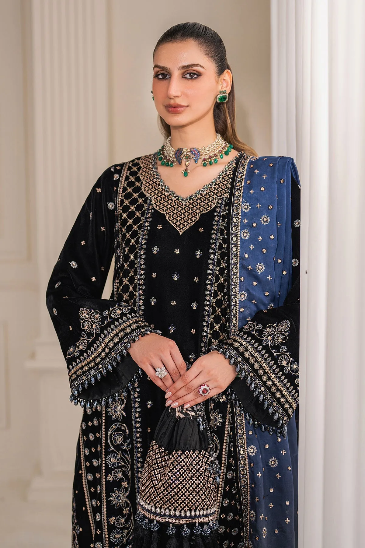 EMBROIDERED VELVET SF-755
