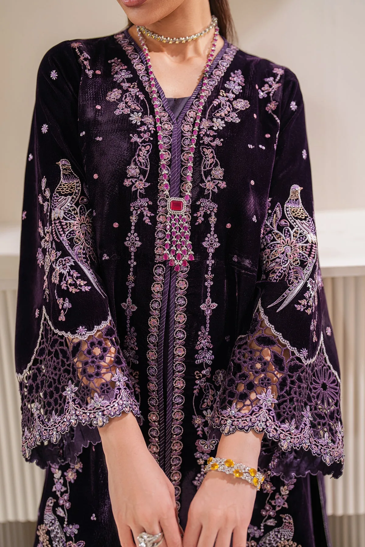 EMBROIDERED VELVET SF-757