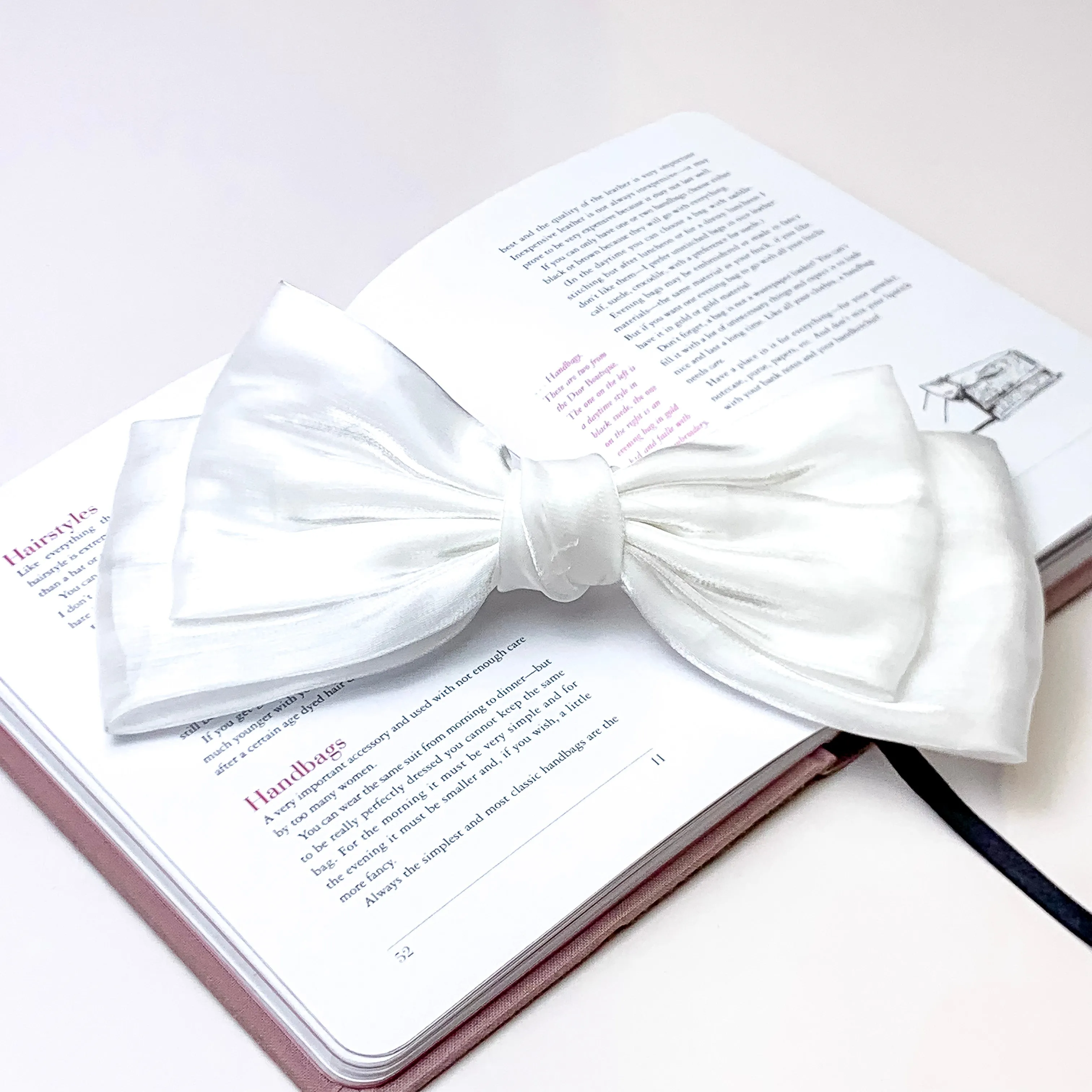 Feelin' Flirty Silk Bow Hair Clip in White