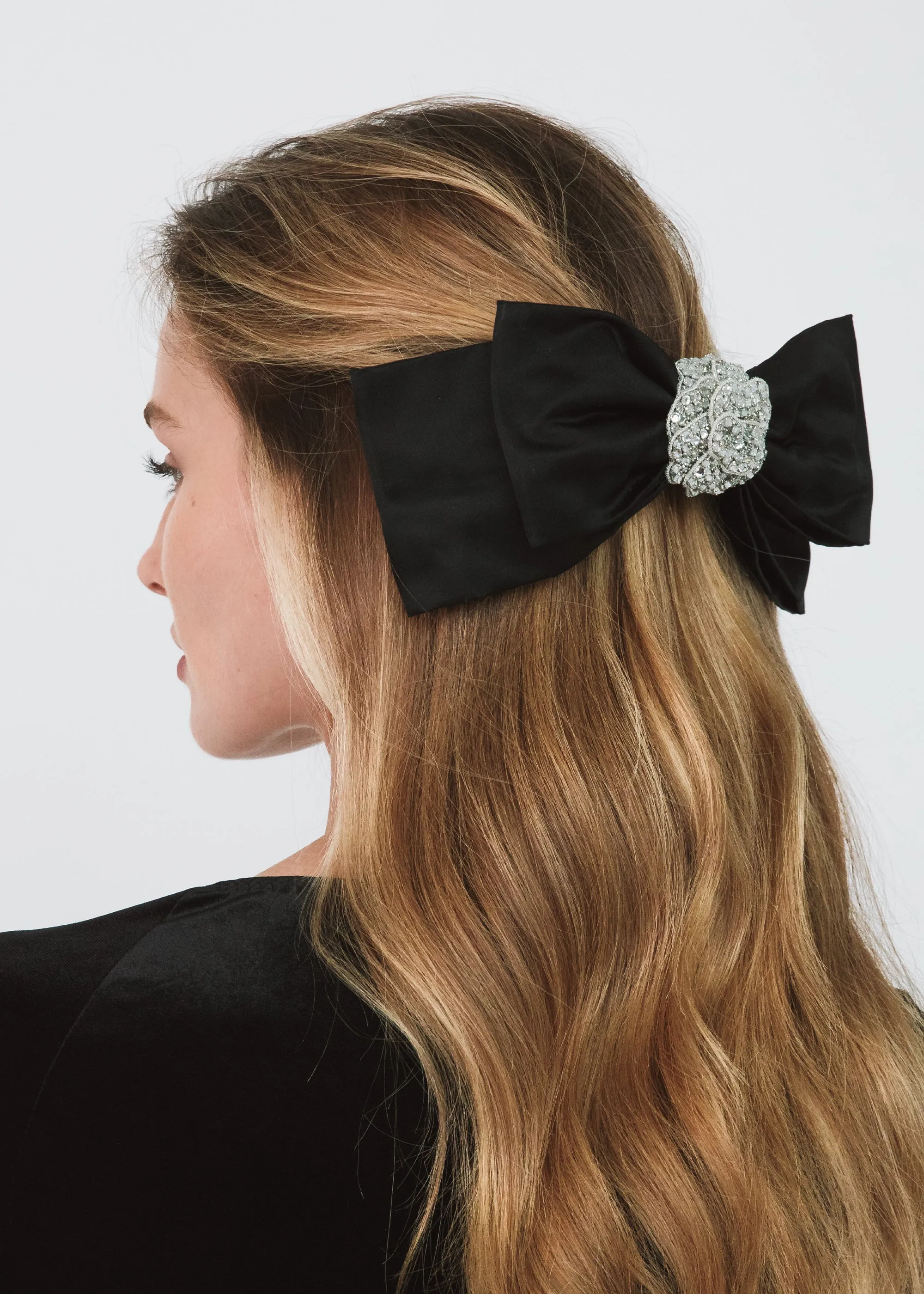 Gillian Bow Barrette -- Black