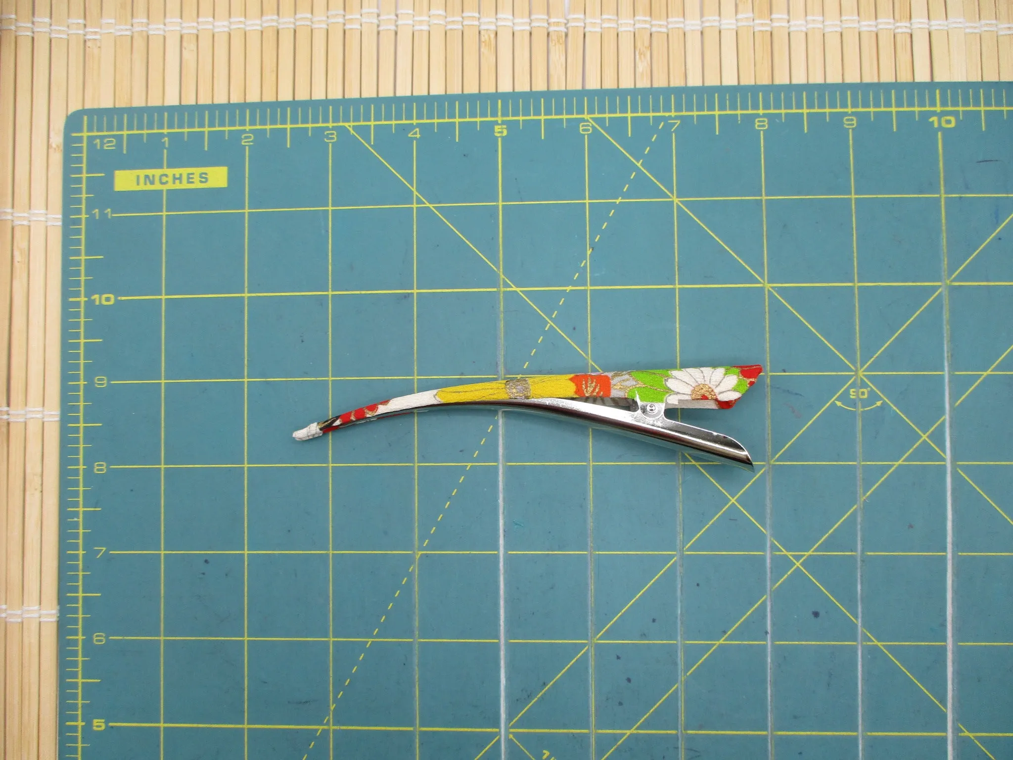 Kawaii Girls Long Alligator Clip, Minimalist Gift Silk Kimono Accessory
