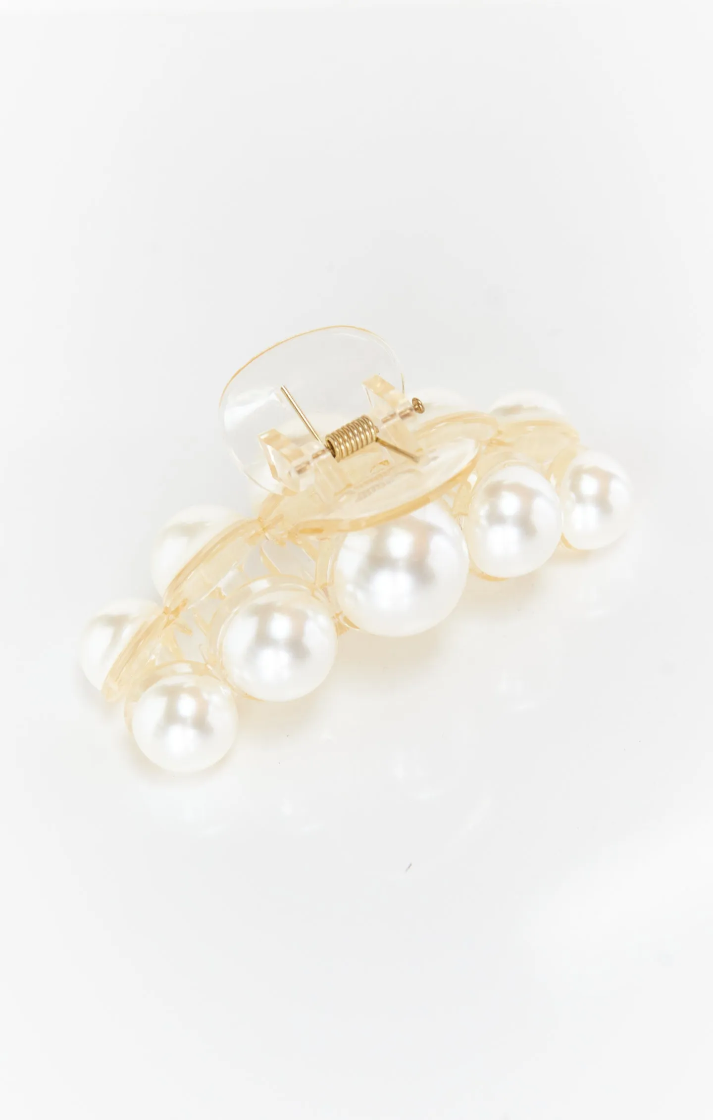 Lucille Pearl Hair Clip ~ White