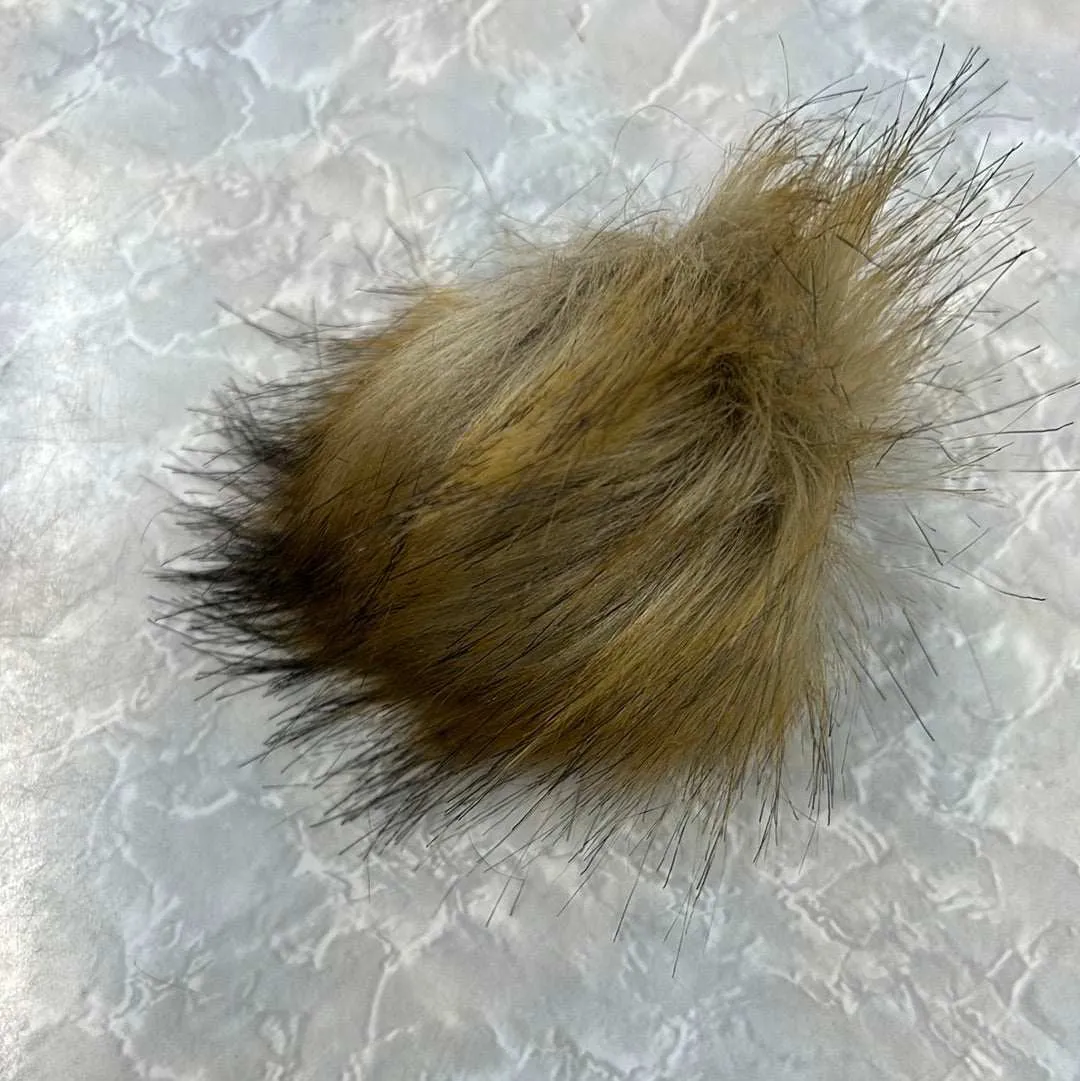 Pom Poms - Medium (6cm) Elastic Loop