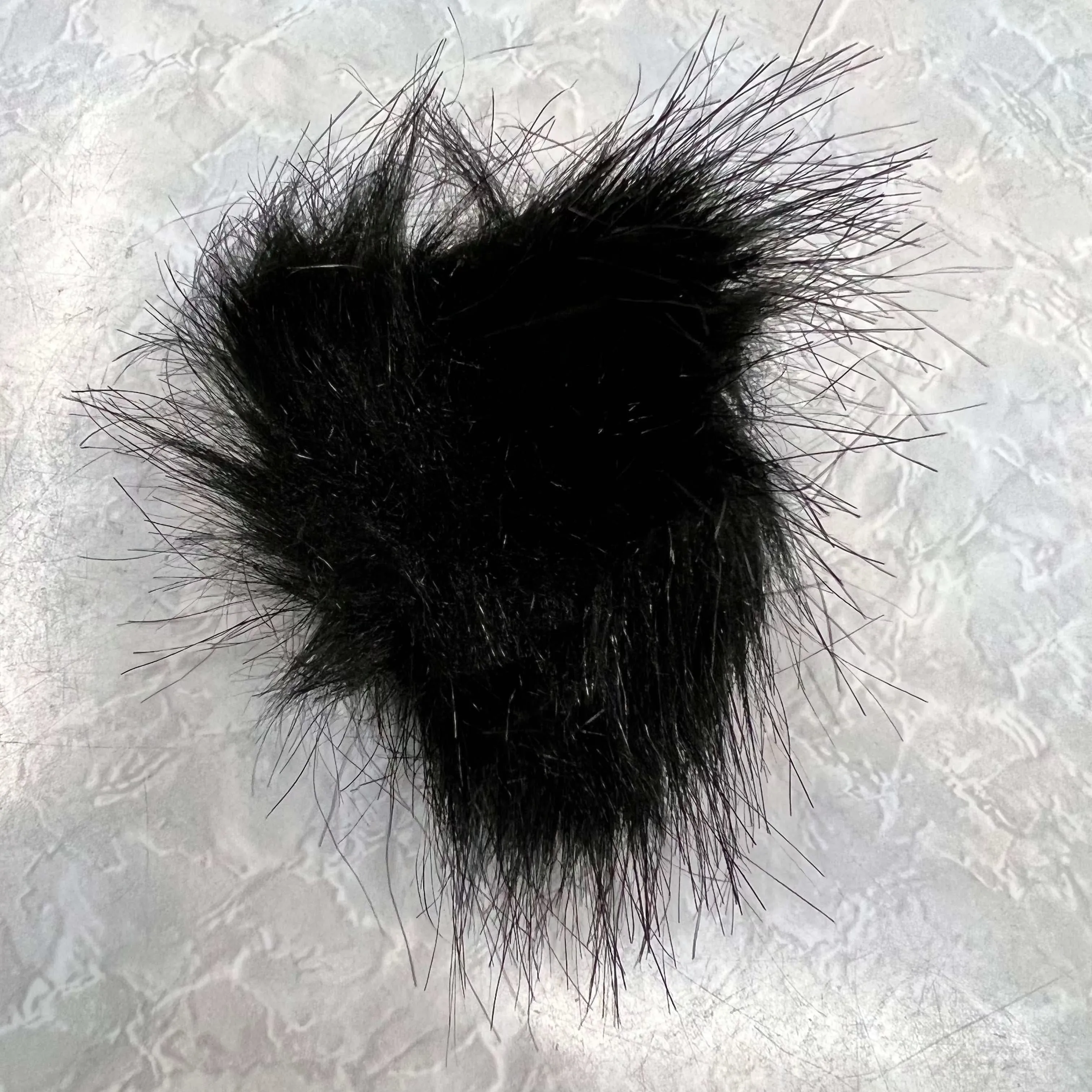 Pom Poms - Medium (6cm) Elastic Loop
