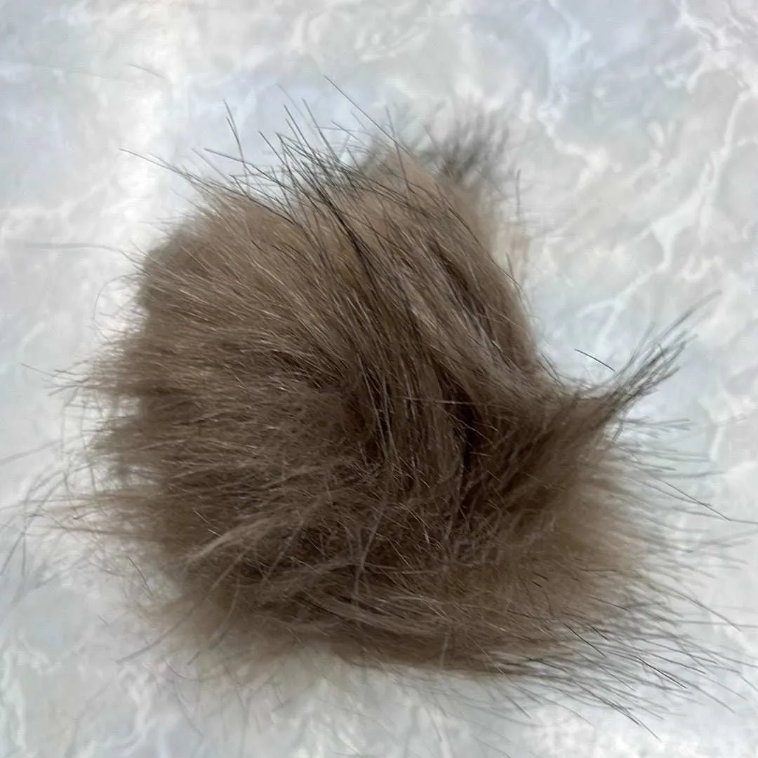 Pom Poms - Medium (6cm) Elastic Loop