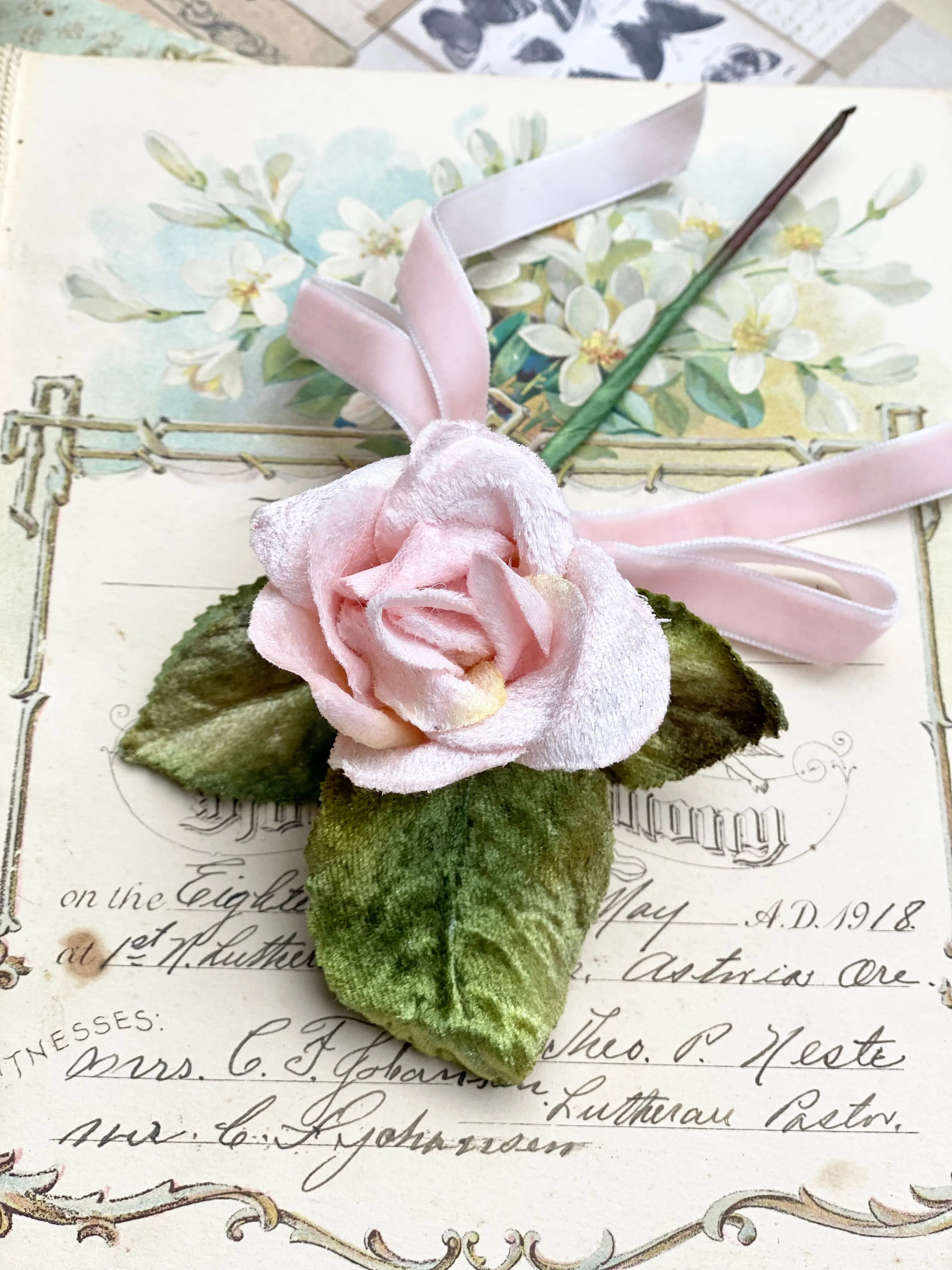 Small Velvet Rose Pink