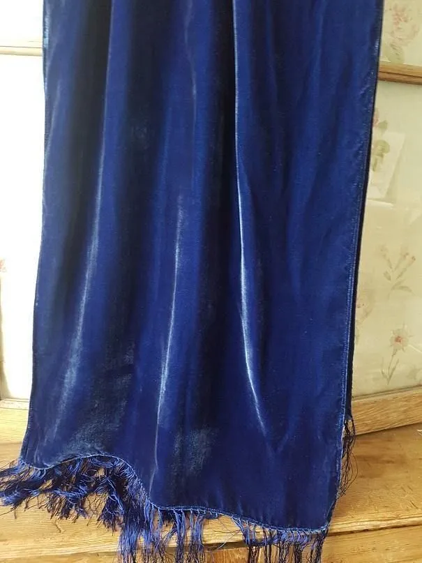 Velvet Shawl
