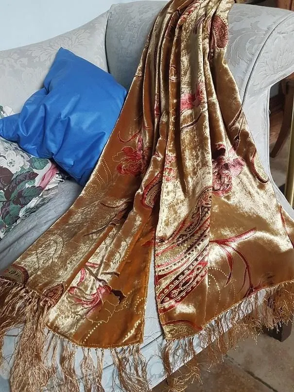 Velvet Shawl